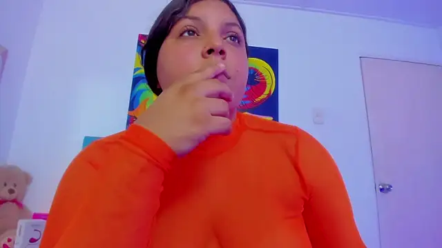 Snapshot of neferet_opal chatting on 09/24/25, 11:30 neferet opal online show from 09/24/25, 11:30