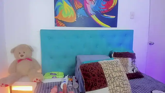 Snapshot of neferet_opal chatting on 10/04/25, 02:09 neferet opal online show from 10/04/25, 02:09