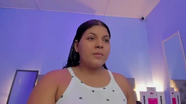 Snapshot of neferet_opal chatting on 11/06/25, 11:59 neferet opal online show from 11/06/25, 11:59