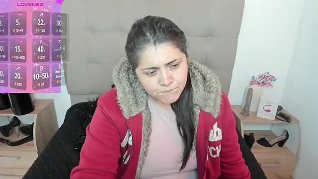 TifanyAmazinng online show from 10/02/25, 12:23