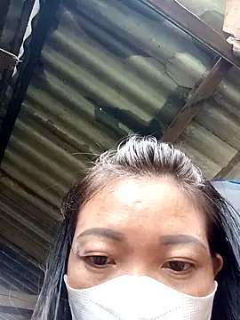 Snapshot of PhamPm70 chatting on 10/14/25, 04:13 PhamPm70 online show from 10/14/25, 04:13