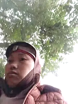 Snapshot of PhamPm70 chatting on 12/04/25, 12:42 PhamPm70 online show from 12/04/25, 12:42