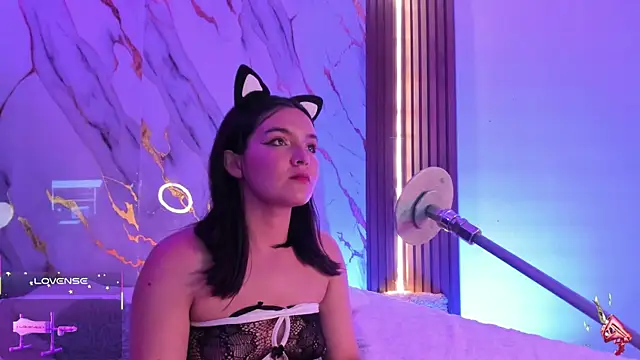 alicecute77 online show from 10/20/25, 02:23