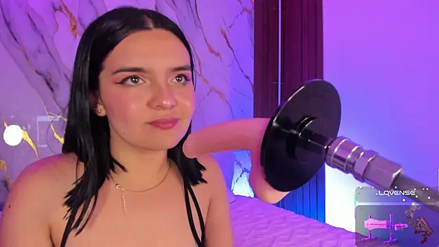 alicecute77 online show from 01/11/26, 02:27