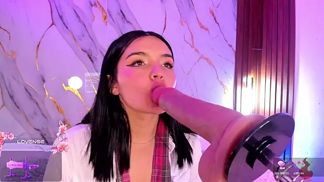 alicecute77 online show from 04/22/26, 02:25