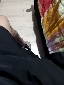 comobucetinhas online show from 12/14/25, 12:05