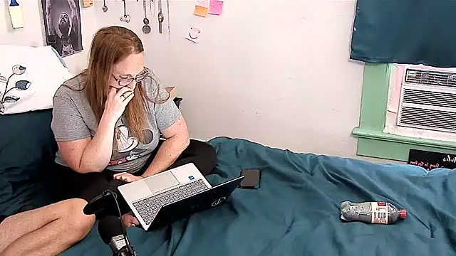 Snapshot of HisSweet269 chatting on 10/01/25, 08:37 HisSweet269 online show from 10/01/25, 08:37