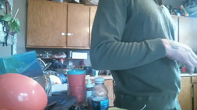 Snapshot of LostInEjaculation chatting on 02/10/26, 04:00 LostInEjaculation online show from 02/10/26, 04:00