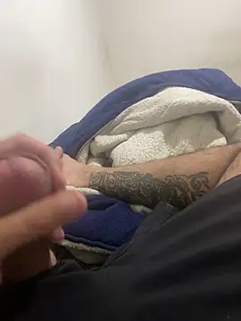 Snapshot of Silvaap9322 chatting on 03/30/26, 12:33 Silvaap9322 online show from 03/30/26, 12:33