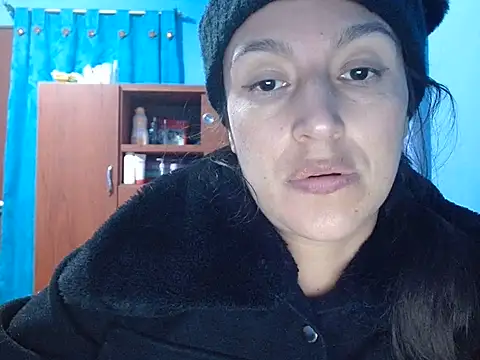 SarahFriendly online show from 06/26/26, 09:52