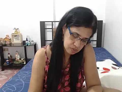 Prettysweetmum online show from 11/11/25, 05:57