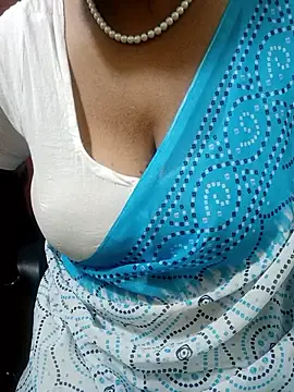 Snapshot of tami_lavanya chatting on 09/08/25, 05:12 tami lavanya online show from 09/08/25, 05:12