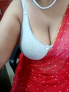 Snapshot of tami_lavanya chatting on 10/04/25, 03:04 tami lavanya online show from 10/04/25, 03:04