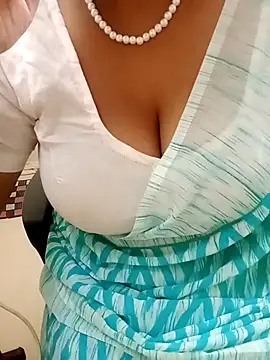 tami lavanya online show from 12/03/25, 01:42