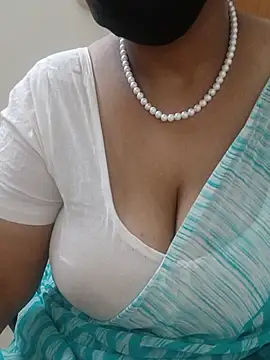 tami lavanya online show from 05/15/26, 04:58