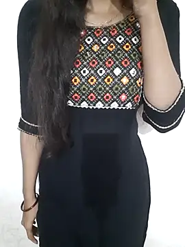 Aarti-kumri online show from 02/07/26, 11:30