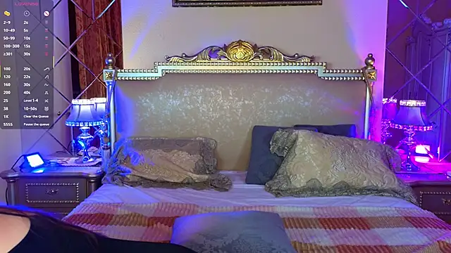 Kelly Cartier online show from 11/15/25, 12:45