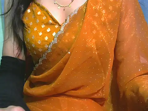 Snapshot of sheetal-sheetal95 chatting on 09/26/25, 05:17 sheetal-sheetal95 online show from 09/26/25, 05:17