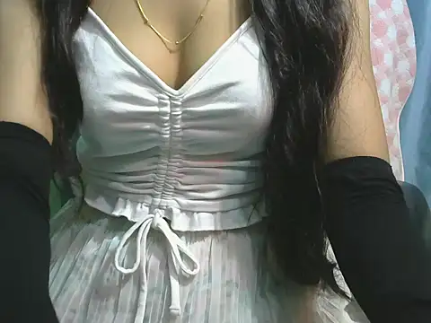 Snapshot of sheetal-sheetal95 chatting on 10/08/25, 06:16 sheetal-sheetal95 online show from 10/08/25, 06:16