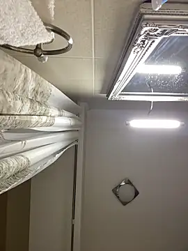 Lexi Storm online show from 12/22/25, 06:32