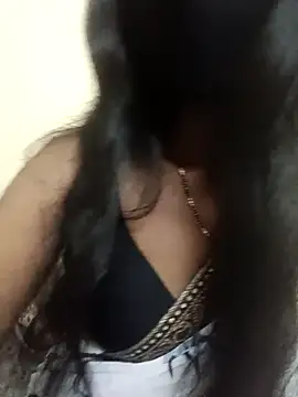 Snapshot of kavya-telugu84 chatting on 09/23/25, 01:30 kavya-telugu84 online show from 09/23/25, 01:30