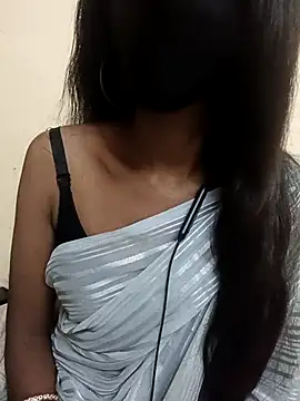 Snapshot of kavya-telugu84 chatting on 10/15/25, 07:14 kavya-telugu84 online show from 10/15/25, 07:14