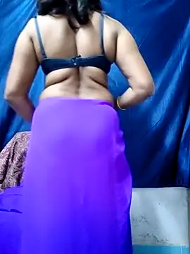 deepa-telugu143 online show from 10/26/25, 07:31