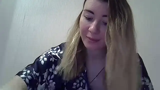 Snapshot of Aithnexs chatting on 10/31/25, 07:53 Aithnexs online show from 10/31/25, 07:53