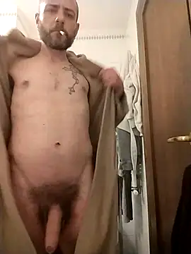 Snapshot of Baldassarre1990 chatting on 12/14/25, 11:20 Baldassarre1990 online show from 12/14/25, 11:20