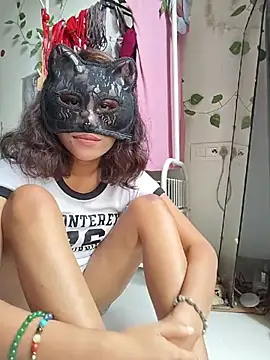 Snapshot of SinfulTemptation chatting on 07/20/26, 11:01 SinfulTemptation online show from 07/20/26, 11:01