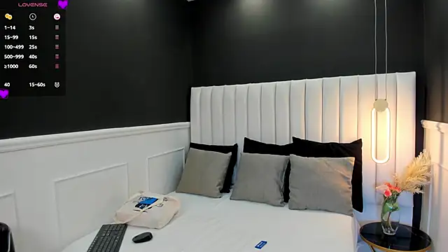 Snapshot of _emma_willliams_ chatting on 09/10/25, 01:33 emma willliams online show from 09/10/25, 01:33