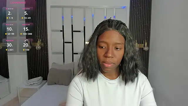 Snapshot of _emma_willliams_ chatting on 12/02/25, 01:39 emma willliams online show from 12/02/25, 01:39