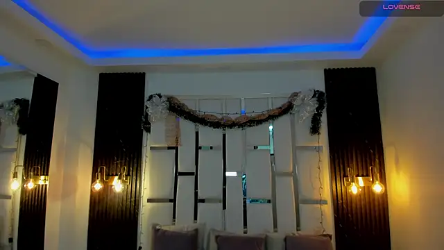 Snapshot of _emma_willliams_ chatting on 12/16/25, 01:38 emma willliams online show from 12/16/25, 01:38