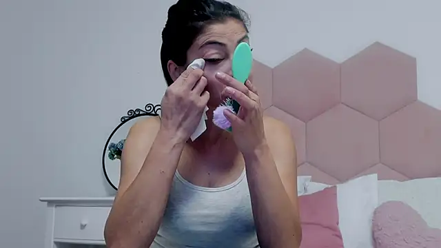 Snapshot of LadyLiia chatting on 01/17/25, 05:00 LadyLiia online show from 01/17/25, 05:00