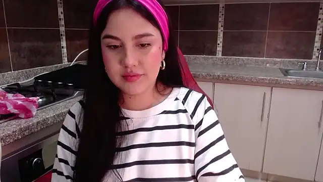 Snapshot of ValentinaMillers_ chatting on 02/28/26, 01:01 ValentinaMillers online show from 02/28/26, 01:01