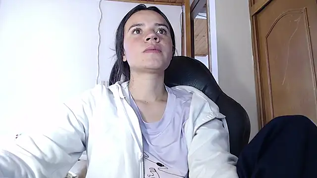 Skylar Serenity online show from 09/14/25, 05:12