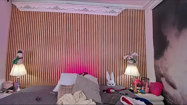 keeyla stone online show from 12/21/25, 09:44