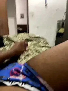 Kaua11225 online show from 10/10/25, 03:05