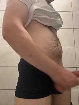 Emrnh online show from 09/21/25, 03:24