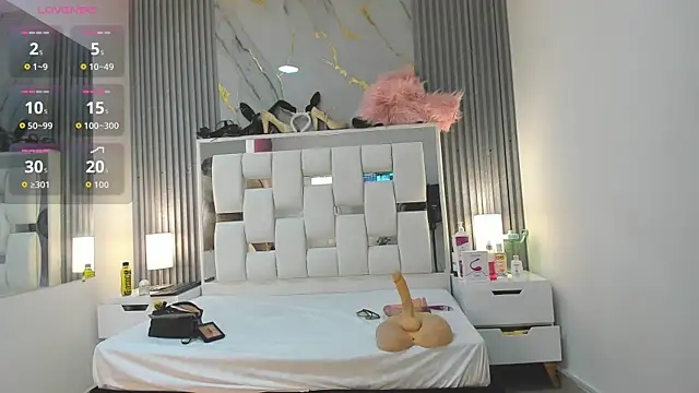 VanessaHard as online show from 11/13/25, 07:35