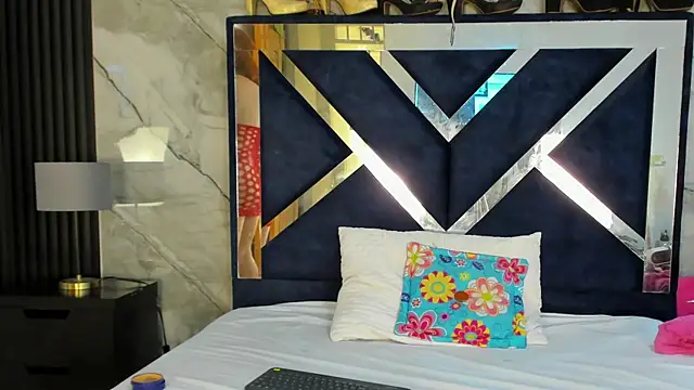 VanessaHard as online show from 01/11/26, 08:03