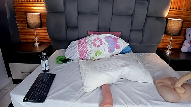 VanessaHard as online show from 03/07/26, 03:25