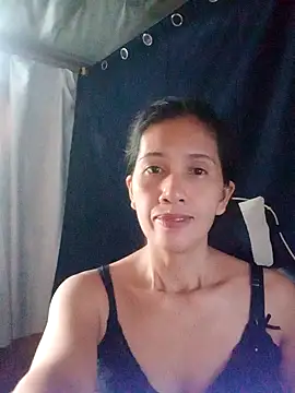 Snapshot of Sweet-n-HotCandy chatting on 09/22/25, 12:34 Sweet-n-HotCandy online show from 09/22/25, 12:34