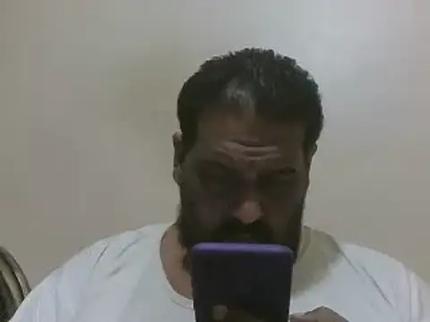 elpoop7305 online show from 12/18/25, 12:44