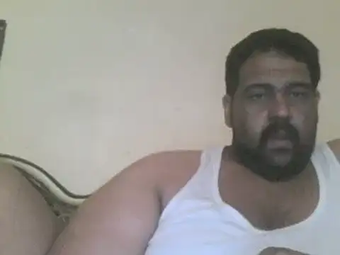 elpoop7305 online show from 04/17/26, 10:07