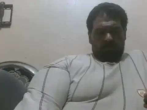 elpoop7305 online show from 05/12/26, 05:37