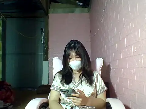 Snapshot of Seri202 chatting on 09/29/25, 10:09 Seri202 online show from 09/29/25, 10:09