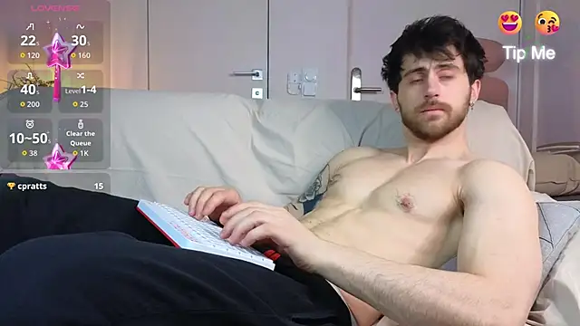 Oscar Miller  online show from 04/16/26, 07:42