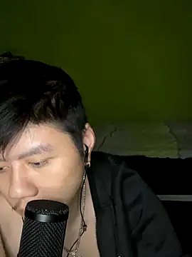 Snapshot of Kingpowerlittel chatting on 09/13/25, 06:18 Kingpowerlittel online show from 09/13/25, 06:18