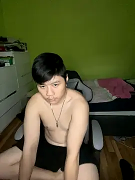 Snapshot of Kingpowerlittel chatting on 09/18/25, 05:26 Kingpowerlittel online show from 09/18/25, 05:26